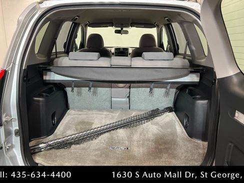 Used 2006 Toyota RAV4 4WD V6 image 22