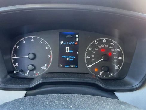 Used 2025 Toyota Corolla Cross L FWD image 16