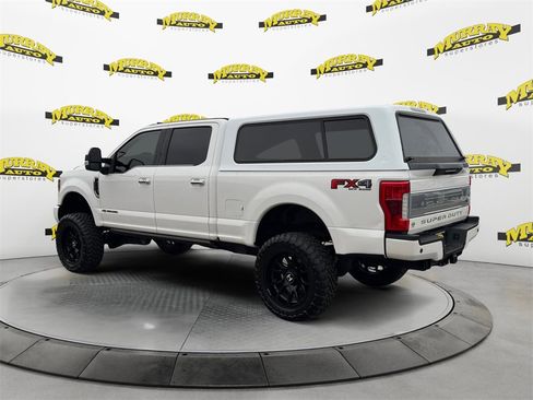 Used 2019 Ford F250 Platinum w/ Platinum Ultimate Package image 3