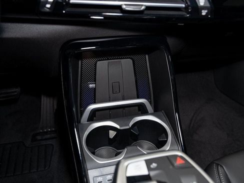 Used 2025 BMW X1 xDrive28i w/ Premium Package image 25