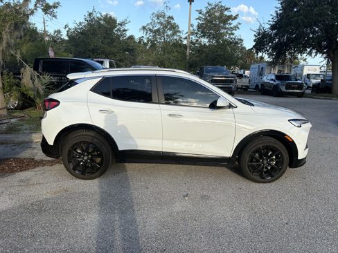 Used 2024 Buick Encore GX Sport Touring w/ Experience Buick Package FWD image 8