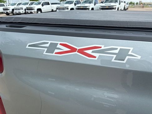 Used 2023 Chevrolet Silverado 1500 LT image 6