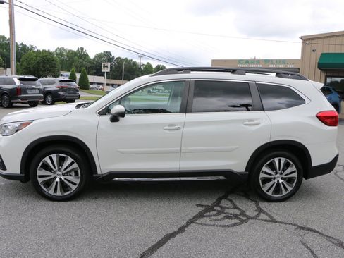 Used 2020 Subaru Ascent Limited w/ Technology Package AWD/4WD image 2