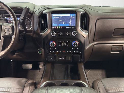 Used 2023 GMC Sierra 2500 Denali w/ Denali Ultimate Package AWD/4WD image 17