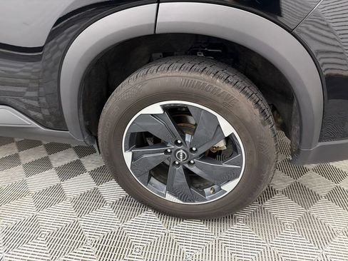 Used 2025 Nissan Rogue SV AWD/4WD image 21