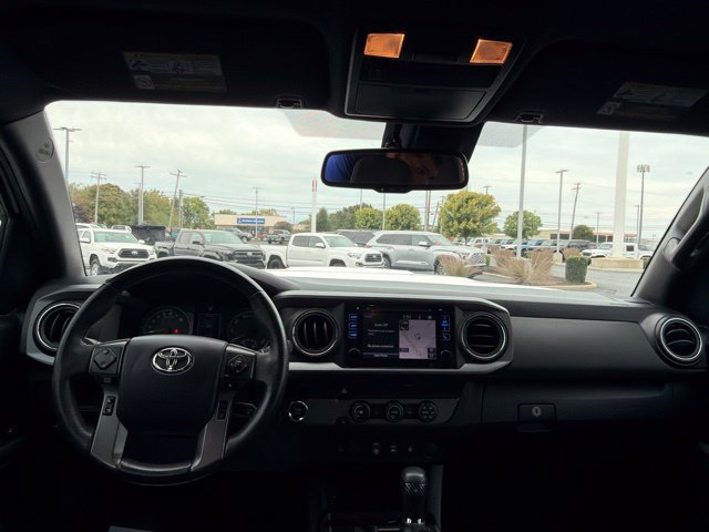 Used 2019 Toyota Tacoma TRD Sport RWD image 16