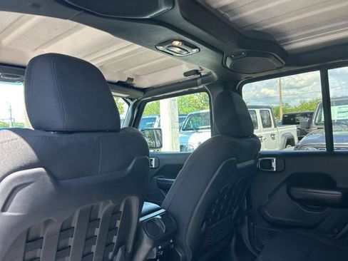 Used 2020 Jeep Wrangler Unlimited Rubicon AWD/4WD image 8