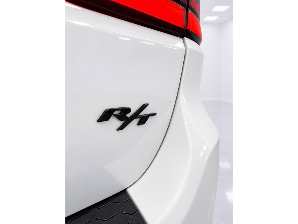Used 2023 Dodge Durango R/T w/ Tow 'N Go Package AWD/4WD image 13