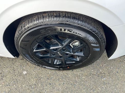 Used 2025 Kia K5 LXS image 31