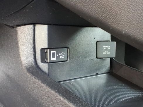 Used 2021 Honda Civic Sport image 23