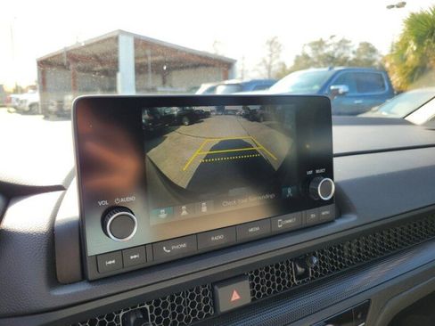 Used 2025 Honda CR-V EX image 21