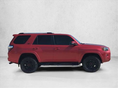 Used 2022 Toyota 4Runner SR5 Premium w/ Moonroof Package image 4