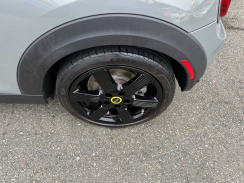 Used 2022 MINI Cooper SE image 13