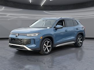 New 2026 Volkswagen Tiguan SE video 1