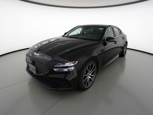 Used 2025 Genesis G70 2.5T AWD/4WD image 3