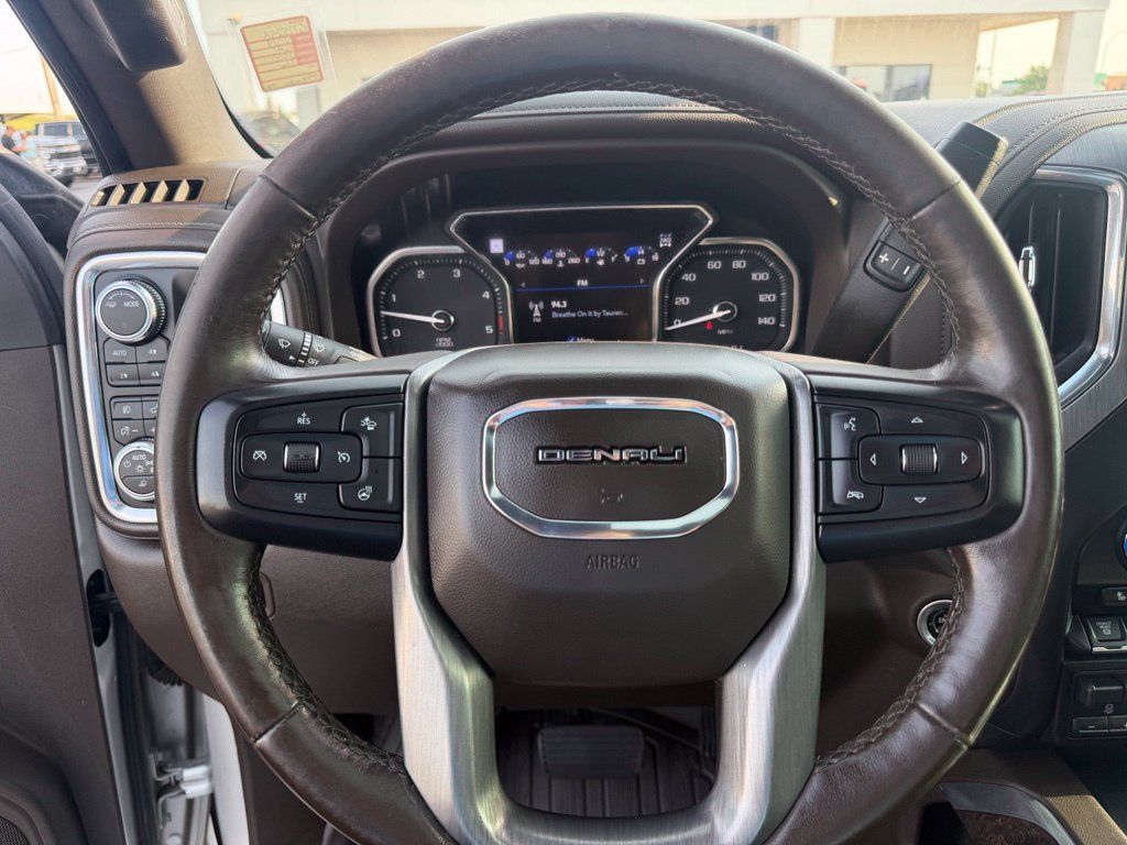 Used 2023 GMC Sierra 3500 Denali w/ Denali Ultimate Package AWD/4WD image 30