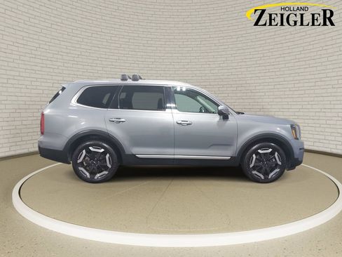 Used 2025 Kia Telluride S AWD/4WD image 4