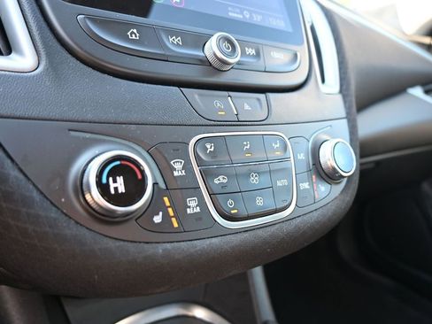 Used 2024 Chevrolet Malibu LT image 21