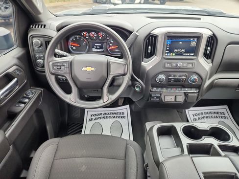 Used 2025 Chevrolet Silverado 2500 Custom w/ Custom Value Package image 27