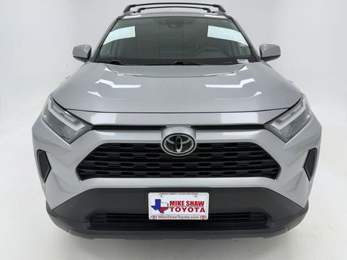 Used 2023 Toyota RAV4 XLE w/ Convenience Package FWD image 3
