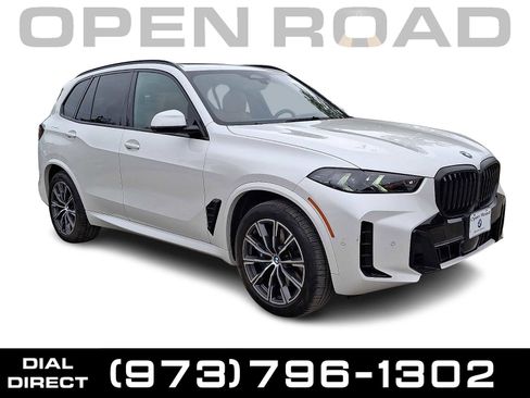 Certified 2024 BMW X5 xDrive40i w/ M Sport Package AWD/4WD image 1