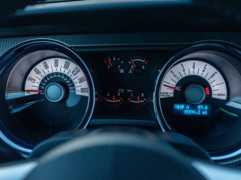 Used 2011 Ford Mustang GT w/ GT Accessory Pkg image 10