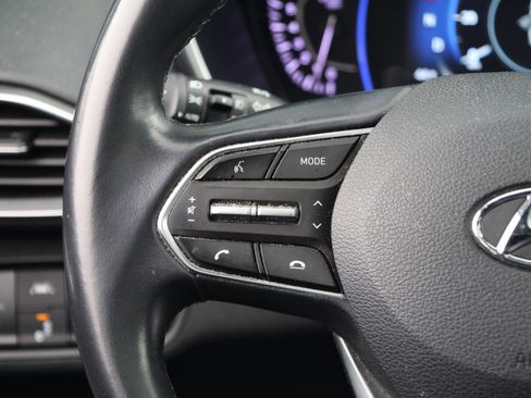 Used 2019 Hyundai Santa Fe Limited image 17