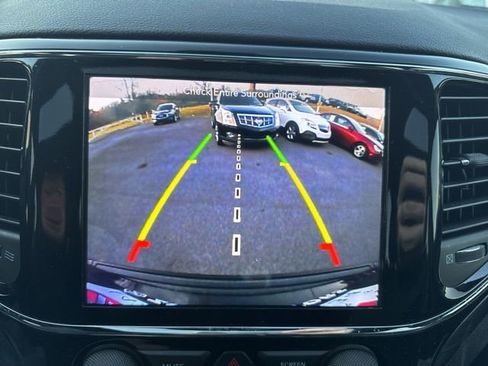 Used 2019 Jeep Grand Cherokee Altitude image 19