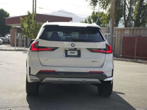 New 2026 BMW X1 xDrive28i w/ Technology Package AWD/4WD image 4