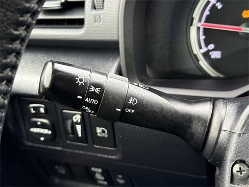 Used 2022 Toyota 4Runner Limited image 27