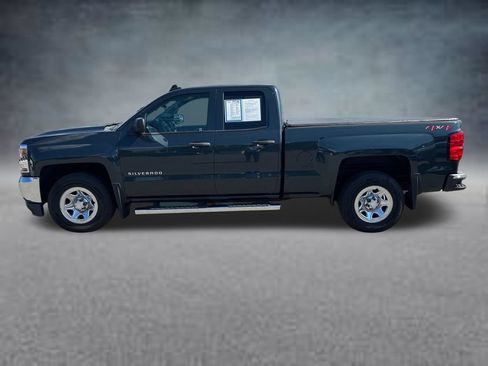 Used 2018 Chevrolet Silverado 1500 LS w/ Trailering Package AWD/4WD image 9