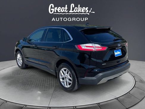 Used 2023 Ford Edge SEL w/ Convenience Package AWD/4WD image 3