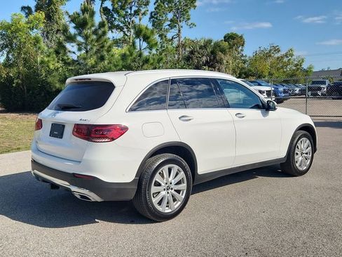 Used 2021 Mercedes-Benz GLC 300 4MATIC image 4