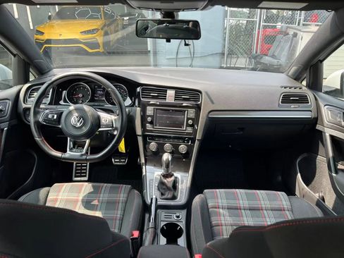 Used 2018 Volkswagen GTI S image 12