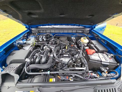 Used 2024 Ford Bronco Outer Banks image 25