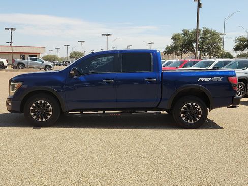 Used 2021 Nissan Titan PRO-4X w/ Pro-4x Convenience Package AWD/4WD image 2
