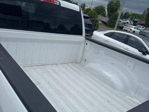 Used 2023 RAM 1500 Laramie image 12