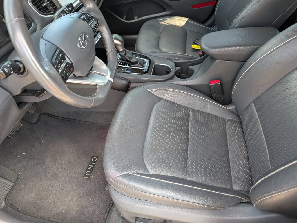 Used 2017 Hyundai Ioniq Limited FWD image 8