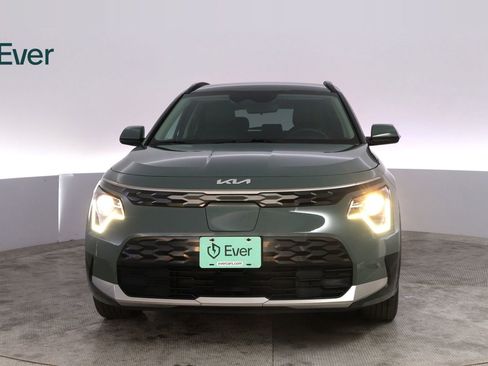 Used 2023 Kia Niro Wind FWD image 12