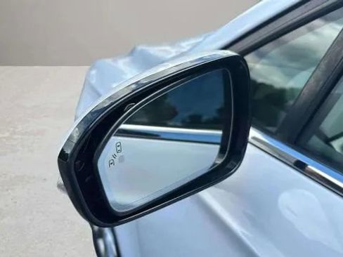 Used 2017 Ford Fusion SE image 22