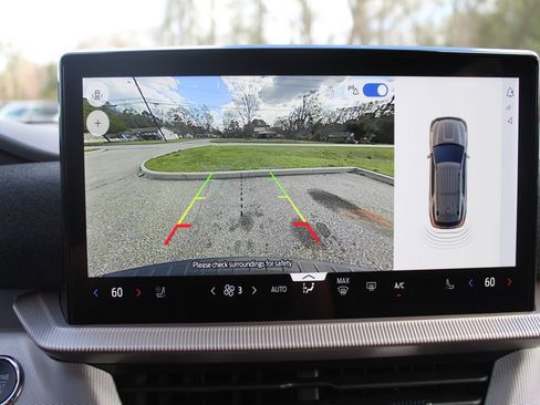 New 2026 Ford Explorer Active w/ Active Comfort Package image 5