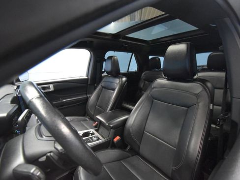 Used 2020 Ford Explorer Limited AWD/4WD image 27