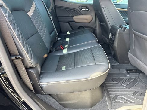 Used 2024 GMC Canyon Denali w/ LPO, Denali Black Edition AWD/4WD image 16