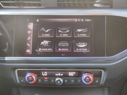 Used 2022 Audi Q3 2.0T Premium Plus w/ Premium Plus Package image 14