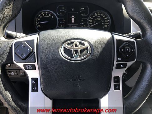 Used 2019 Toyota Tundra SR5 w/ SR5 Upgrade Package AWD/4WD image 13