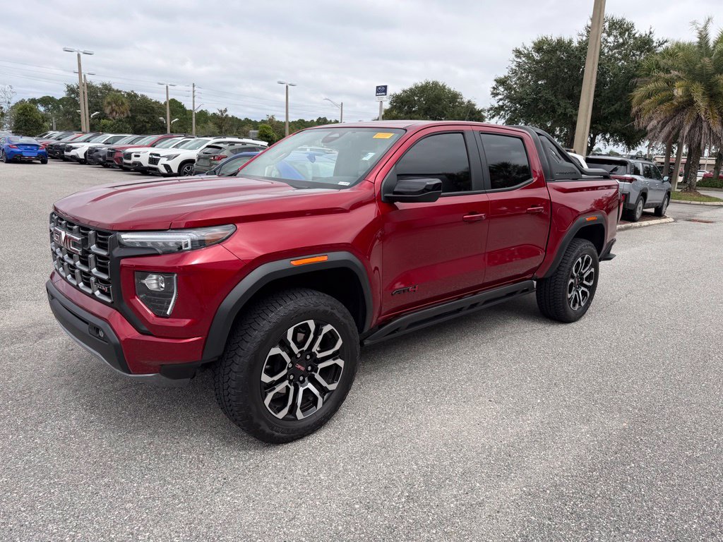 Used 2025 GMC Canyon AT4 w/ Nightfall Edition AWD/4WD image 11