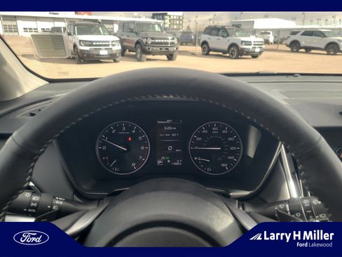 Used 2025 Subaru Outback Limited image 10