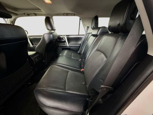Used 2014 Toyota 4Runner Limited image 16