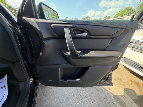 Used 2015 Chevrolet Traverse LT FWD image 24
