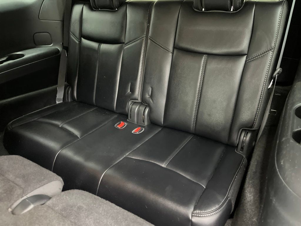Used 2020 Nissan Pathfinder SL FWD image 21